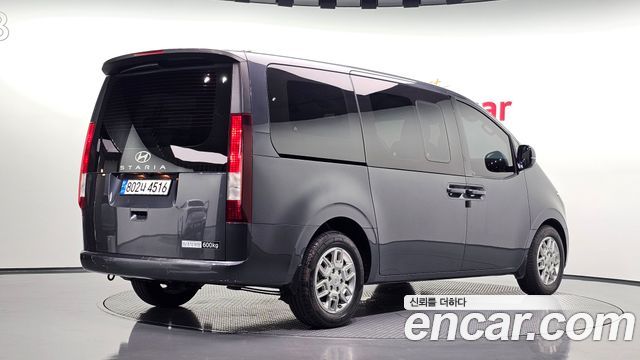 Hyundai Staria Cargo 5-Seater Modern 2023 — фото 2