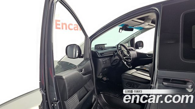 Hyundai Staria Cargo 5-Seater Modern 2023 — фото 10