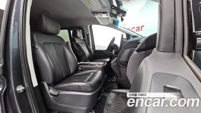 Hyundai Staria Cargo 5-Seater Modern 2023 — фото 12