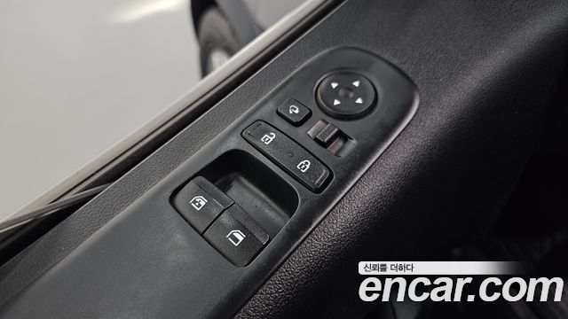 Hyundai Staria Cargo 5-Seater Modern 2023 — фото 14