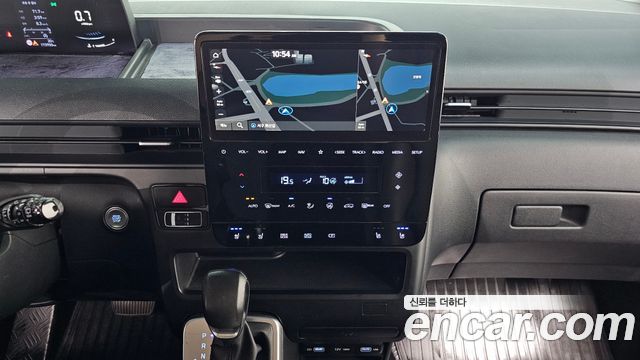 Hyundai Staria Cargo 5-Seater Modern 2023 — фото 19