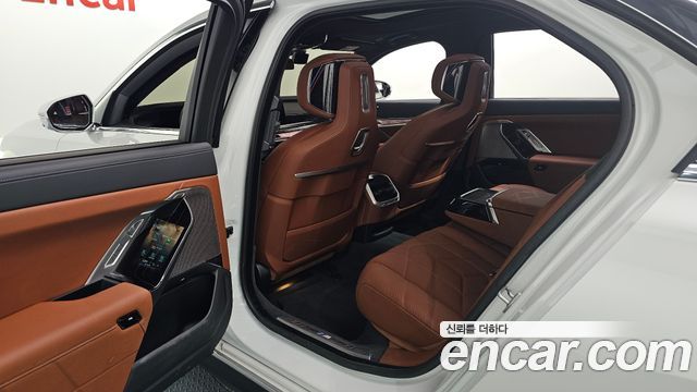 BMW 7 Series (G70) 740d xDrive M Sport 2025 — фото 12