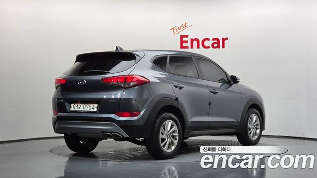 Hyundai Tucson Diesel 2.0 2WD Style Special 2017 — фото 2