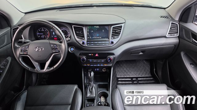 Hyundai Tucson Diesel 2.0 2WD Style Special 2017 — фото 7