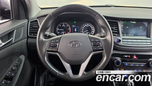 Hyundai Tucson Diesel 2.0 2WD Style Special 2017 — фото 14