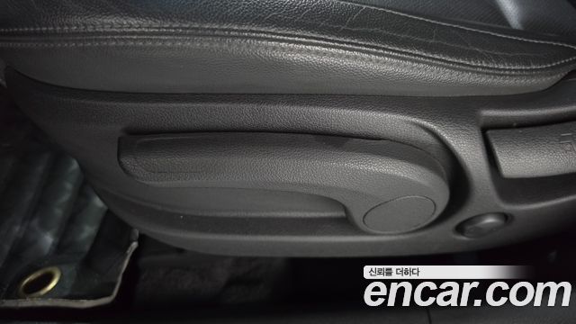 Hyundai Tucson Diesel 2.0 2WD Style Special 2017 — фото 31