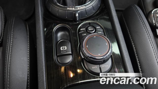 MINI Cooper S Clubman Standard 2nd 2017 — фото 22