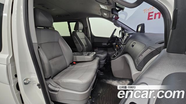Hyundai Grand Starex 12-Seater Wagon Modern 2017 — фото 12