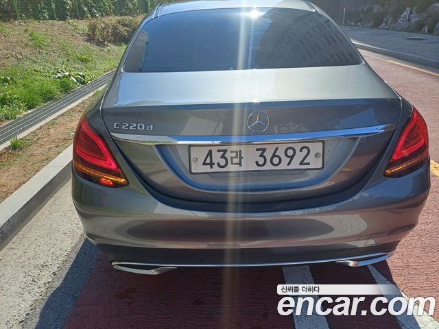 Mercedes-Benz C-Class (W205) C220 d Avantgarde 2019 — фото 2
