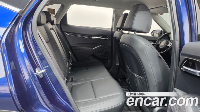 Kia Seltos Gasoline 1.6 Turbo 2WD Gravity 2023 — фото 20