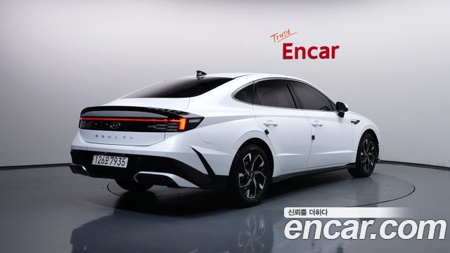 Hyundai Sonata The Edge (DN8) 2.0 Exclusive 2024 — фото 2