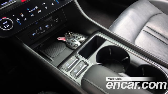 Hyundai Sonata The Edge (DN8) 2.0 Exclusive 2024 — фото 9
