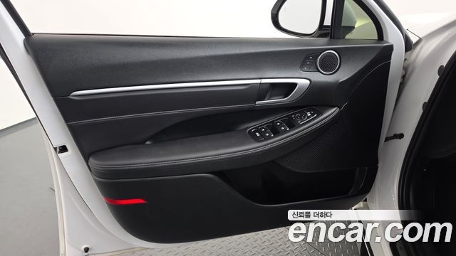 Hyundai Sonata The Edge (DN8) 2.0 Exclusive 2024 — фото 30