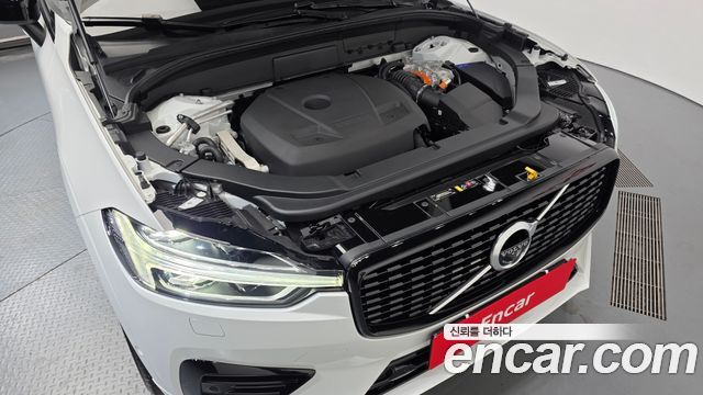 Volvo XC60 (II) T8 R-Design 2021 — фото 6