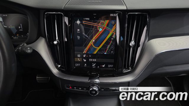Volvo XC60 (II) T8 R-Design 2021 — фото 15