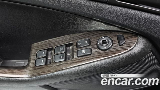 Kia K5 LPI Deluxe 2013 — фото 16