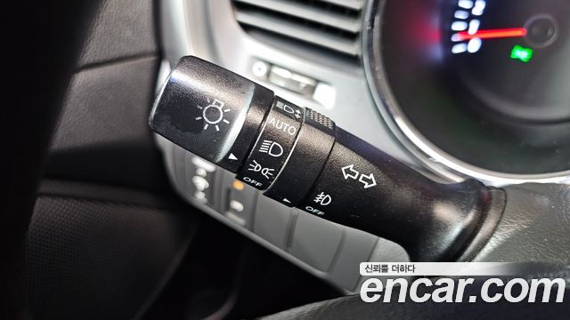 Kia K5 LPI Deluxe 2013 — фото 19