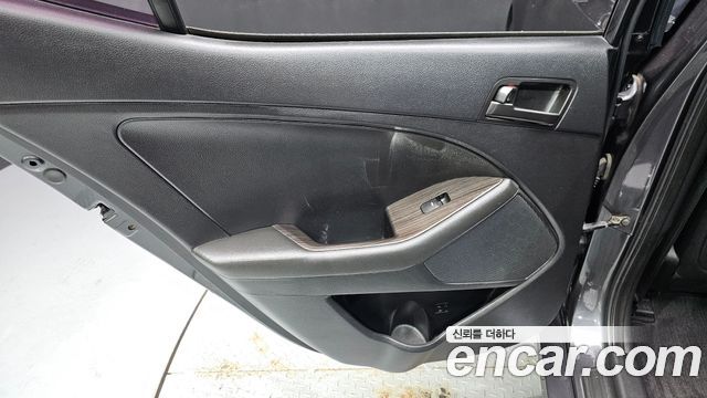 Kia K5 LPI Deluxe 2013 — фото 25
