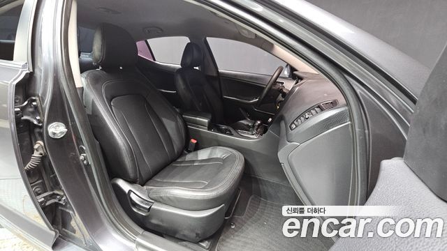 Kia K5 LPI Deluxe 2013 — фото 26