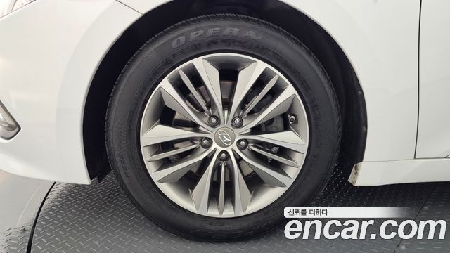 Hyundai Grandeur (HG) HG240 Modern 2015 — фото 5