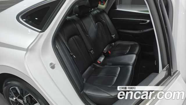 Hyundai Sonata The Edge (DN8) 2.0 Premium 2024 — фото 16