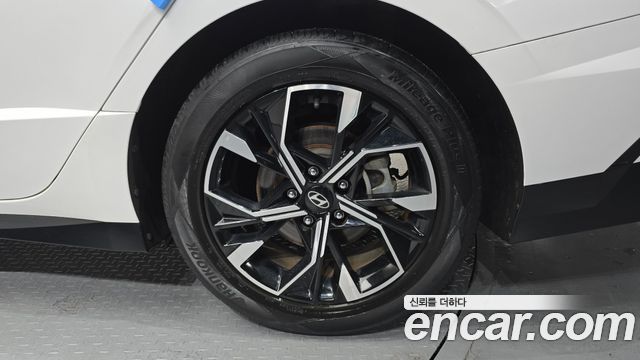 Hyundai Sonata The Edge (DN8) 2.0 Premium 2024 — фото 27