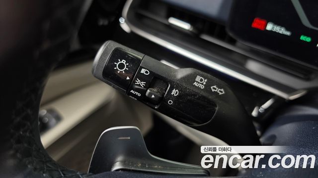 Kia Carnival (IV) HEV 7seater Signature 2024 — фото 19