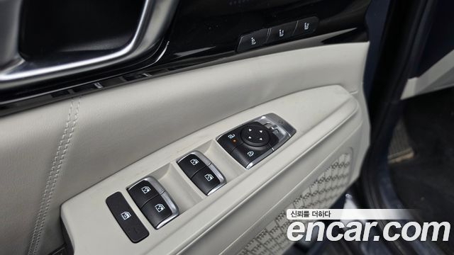 Kia Carnival (IV) HEV 7seater Signature 2024 — фото 29