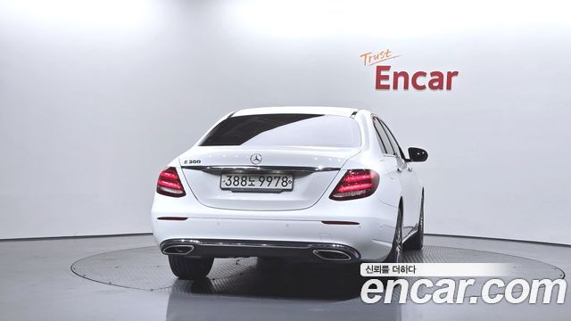 Mercedes-Benz E-Class (W213) E300 Avantgarde 2019 — фото 4
