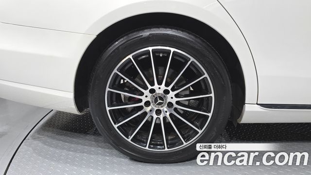 Mercedes-Benz E-Class (W213) E300 Avantgarde 2019 — фото 5