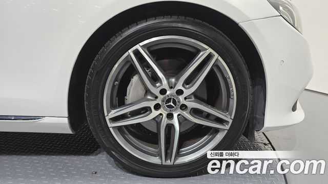 Mercedes-Benz E-Class (W213) E300 Avantgarde 2019 — фото 27