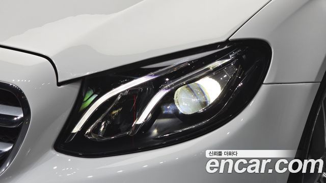 Mercedes-Benz E-Class (W213) E300 Avantgarde 2019 — фото 28