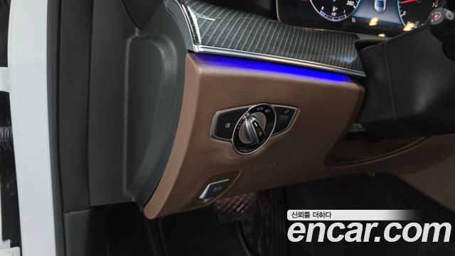 Mercedes-Benz E-Class (W213) E300 Avantgarde 2019 — фото 35
