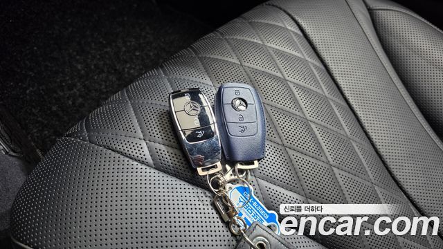 Mercedes-Benz S-Class (W222) Maybach S560 4MATIC 2020 — фото 15