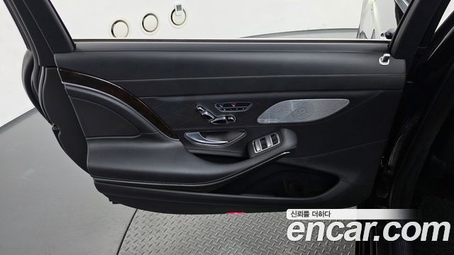 Mercedes-Benz S-Class (W222) Maybach S560 4MATIC 2020 — фото 25