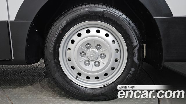 Hyundai ST1 Cargo Smart 2025 — фото 21
