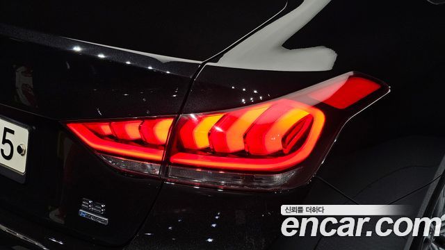 Genesis G80 3.3 GDI AWD Luxury 2019 — фото 23