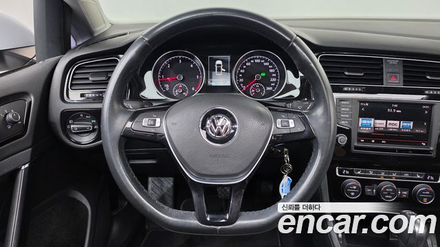 Volkswagen Golf (VII) 2.0 TDI 2016 — фото 13