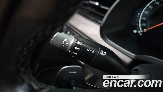 Kia K7 Premier 2.5 GDI Noblesse 2020 — фото 31