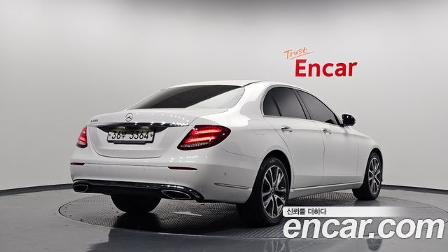Mercedes-Benz E-Class (W213) E300 Exclusive 2018 — фото 2