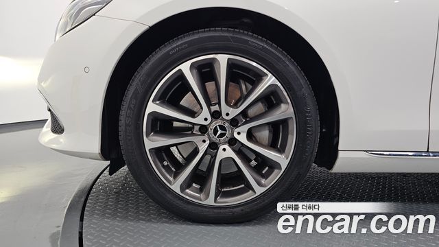 Mercedes-Benz E-Class (W213) E300 Exclusive 2018 — фото 5