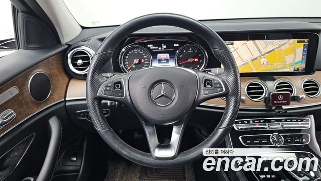 Mercedes-Benz E-Class (W213) E300 Exclusive 2018 — фото 16