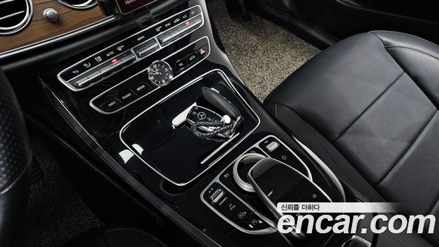 Mercedes-Benz E-Class (W213) E300 Exclusive 2018 — фото 28