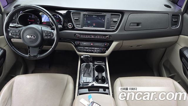 Kia Carnival 11-seater Prestige 2015 — фото 7
