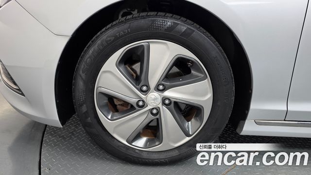 Hyundai Sonata Hybrid (LF) 2.0 HEV Premium 2015 — фото 5