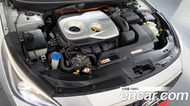Hyundai Sonata Hybrid (LF) 2.0 HEV Premium 2015 — фото 6