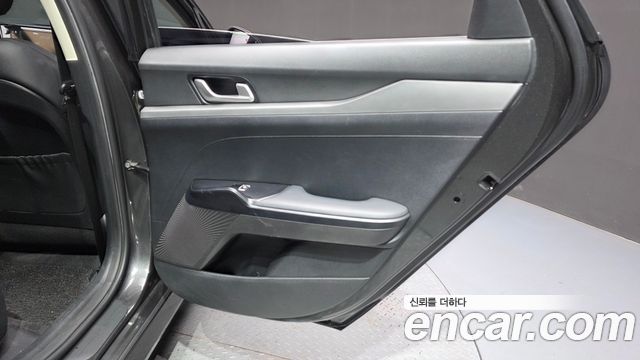 Kia K5 (III) 2.0 Prestige 2021 — фото 25