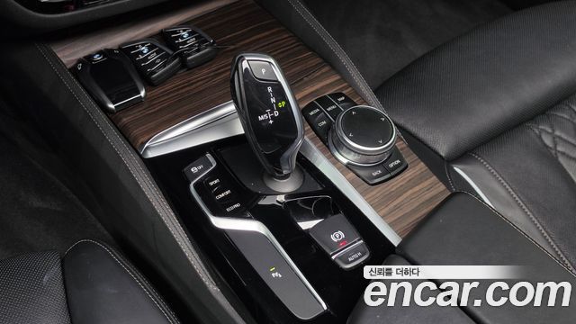 BMW 5 Series (G30) 530i Luxury Plus 2018 — фото 9