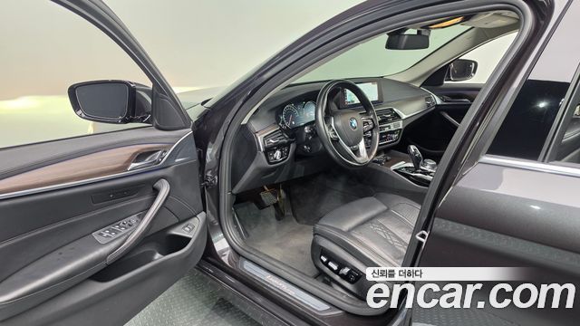 BMW 5 Series (G30) 530i Luxury Plus 2018 — фото 10