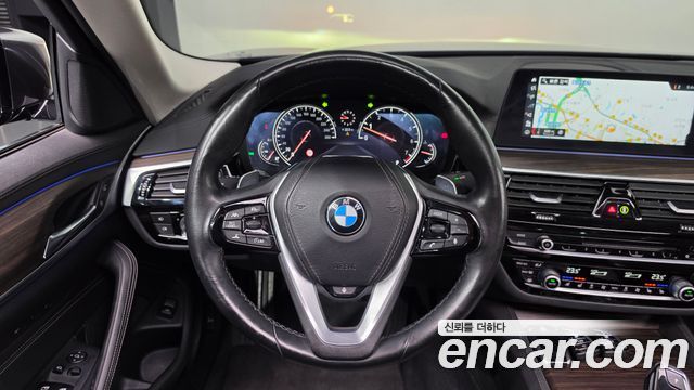 BMW 5 Series (G30) 530i Luxury Plus 2018 — фото 17